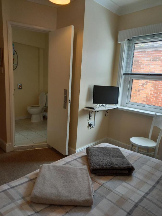 Crofton Guest House ウェーマス エクステリア 写真